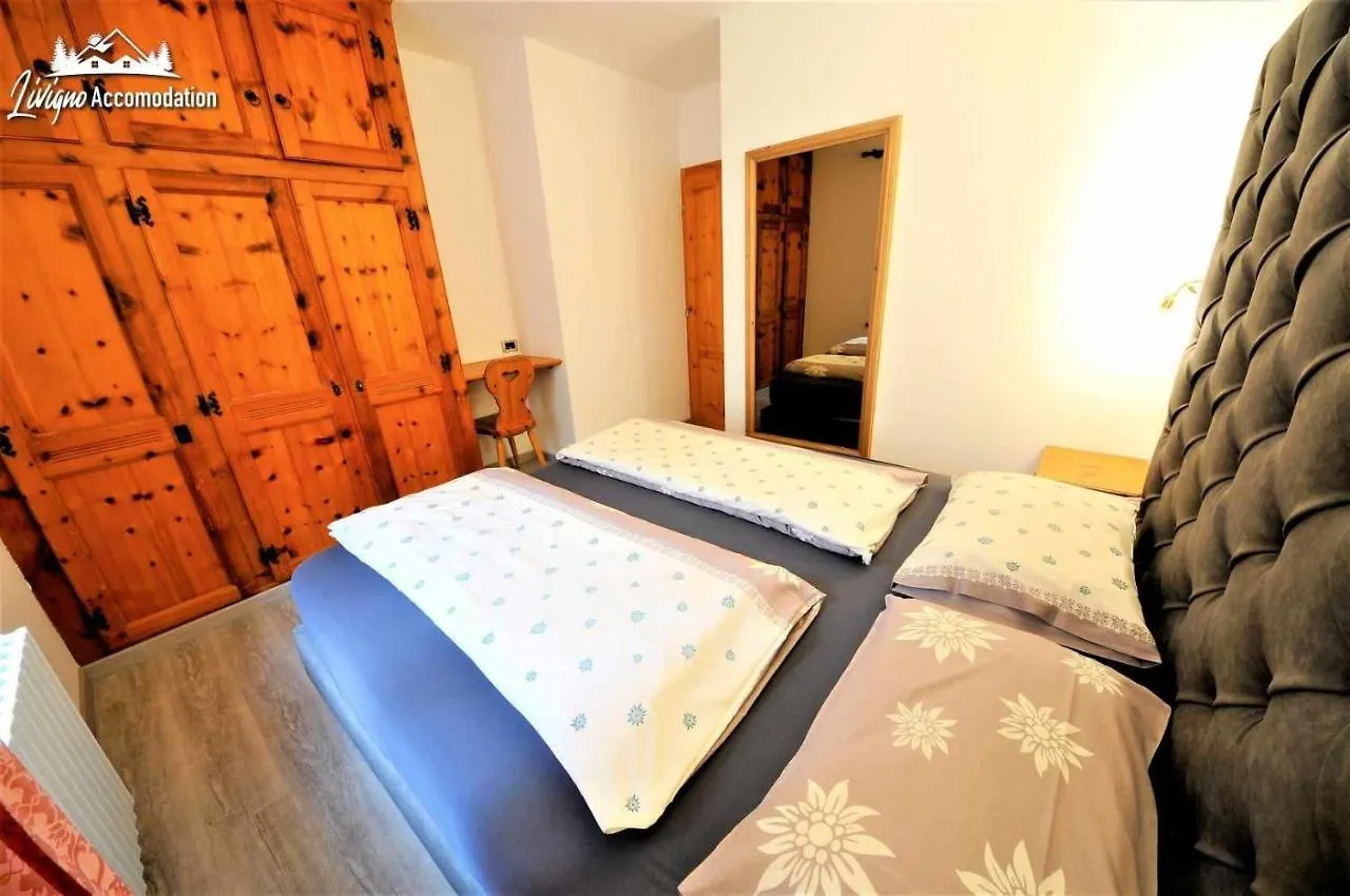 Residence Casa Longa By Livigno Accomodation Apartment