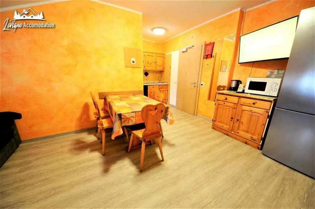 Residence Casa Longa By Livigno Accomodation
