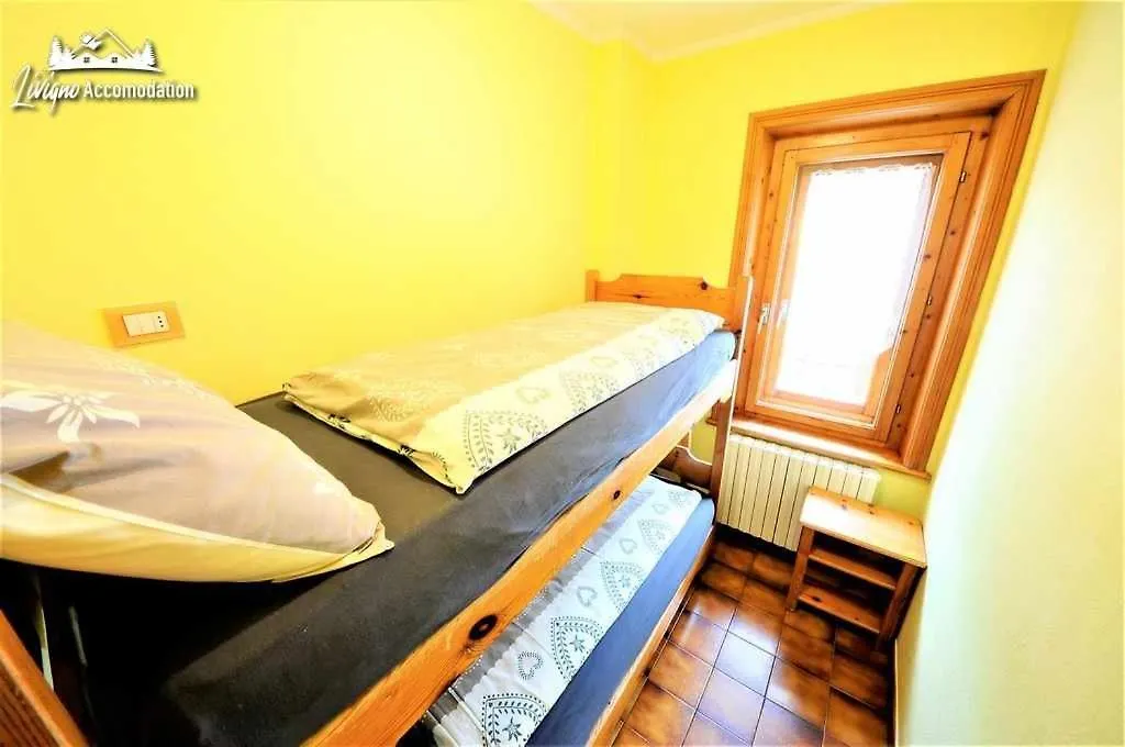 Residence Casa Longa By Livigno Accomodation Apartment
